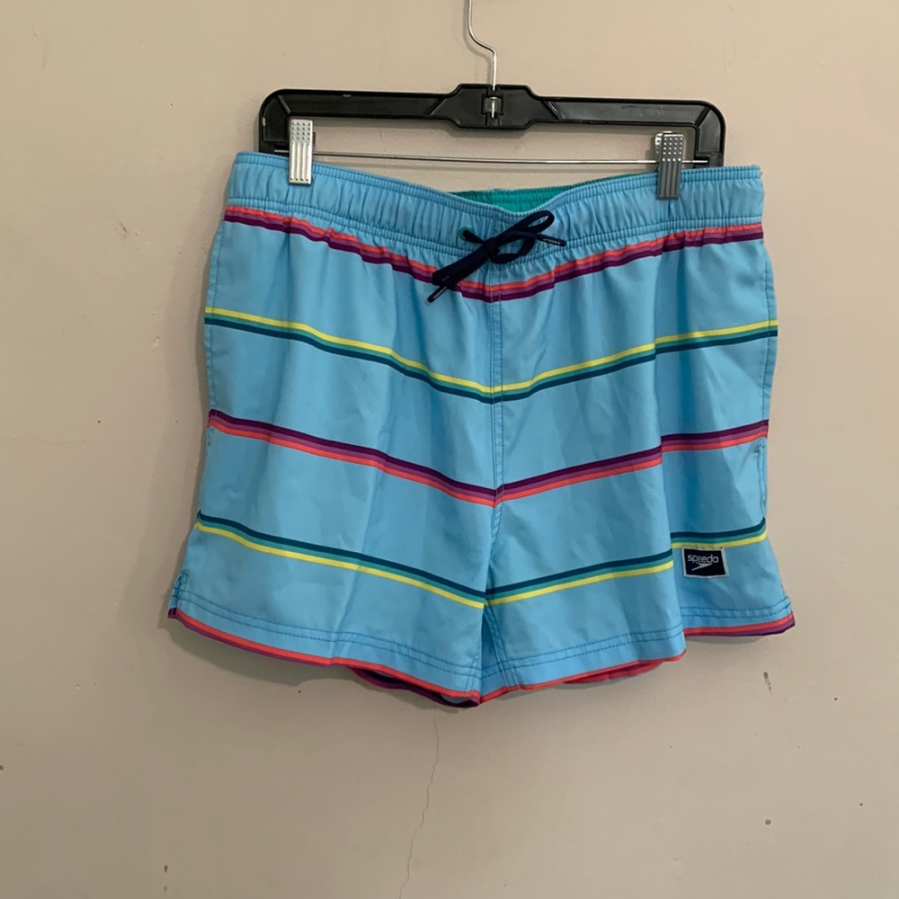 Men’s Speedo lined swimsuit in size large